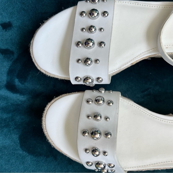 Marc Fisher Joyce Studded Platform Espadrille Sandals White Ankle Strap SIZE 8 - Picture 6 of 9